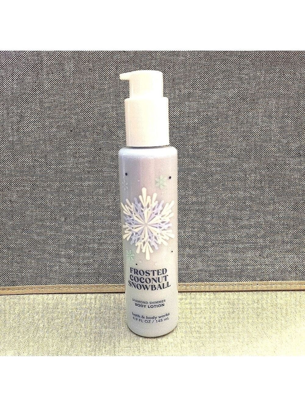 FROSTED COCONUT SNOWBALL DIAMOND SHIMMER BODY LOTION - Picture 1 of 1